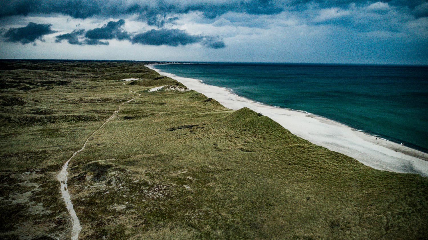 Dramatisk himmel ved Vesterhavet